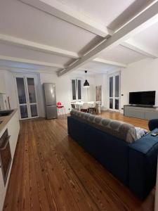 TV a/nebo společenská místnost v ubytování Canottieri home