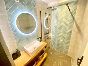 Kúpeľňa v ubytovaní Le Flore - Appartement neuf - Cannes Center