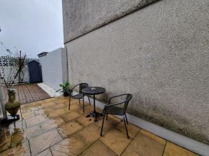 Μπαλκόνι ή βεράντα στο 4 Bedroom house in Merthyr Tydfil. Near Brecon Beacons National Park +3 φωτογραφίες