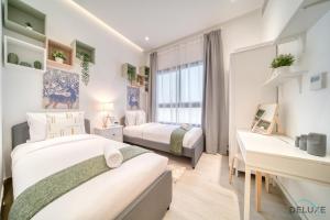 Luxury 4BR Villa with Assistant's Room Al Dana Island, Fujairah by Deluxe Holiday Homes
