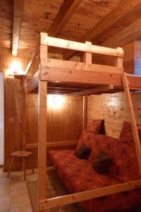 Μία ή περισσότερες κουκέτες σε δωμάτιο στο Chalet proche des pistes, 10 personnes, 4 chambres - CH45