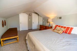 The Peak Mt Washington - Large 2bd Apt w A View客房内的一张或多张床位