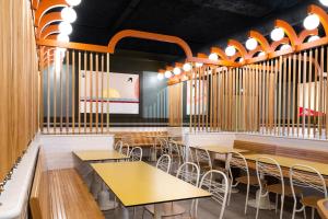 Un restaurante o sitio para comer en FIAP Paris