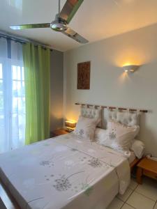 Postel nebo postele na pokoji v ubytování Happyhome2
