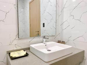 Koupelna v ubytování The Luxe Hotel Châu Đốc