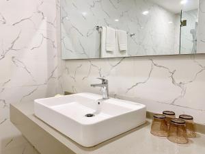 Koupelna v ubytování The Luxe Hotel Châu Đốc