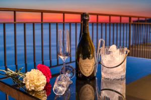 Напитки в SecretJaco - Luxury Beach Front Penthouse with Pool & Jacuzzi