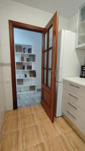 Kuchyň nebo kuchyňský kout v ubytování Apartamentos Séneca junto al Centro