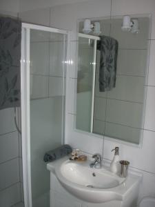 Koupelna v ubytování Gästehaus Bett-i