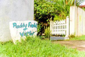 Vườn quanh Paddy Field View Resort