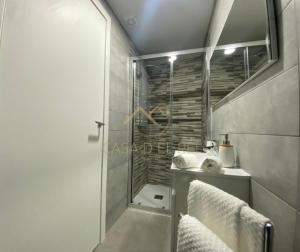 Um banheiro em Casa D`El Rei