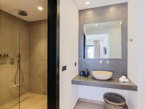 Ванная комната в Villa Evi & Suites