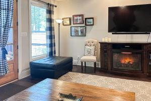 Fotografie z fotogalerie ubytování Norris Lake Hideaway v destinaci Maynardville + 35 fotografií