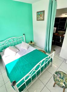 Postel nebo postele na pokoji v ubytování Villa KAZ A ZOT