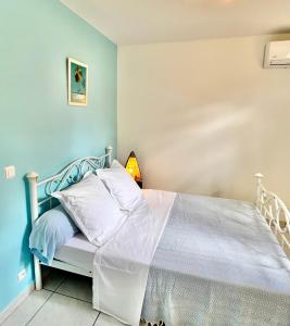 Postel nebo postele na pokoji v ubytování Villa KAZ A ZOT