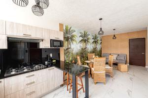 Nhà bếp/bếp nhỏ tại Acogedor apartamento con alberca +12 ảnh