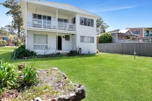 Κήπος έξω από το The White House by Experience Jervis Bay