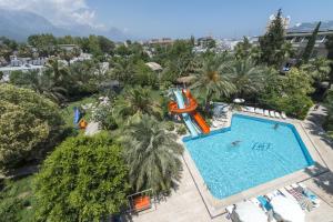 Bazén v ubytování Asdem Park Otel nebo v jeho okolí