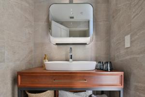 Lequ Okinawa Chatan Spa ＆ Resort的一间浴室