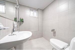 Koupelna v ubytování HOTEL mini + 22 fotografií
