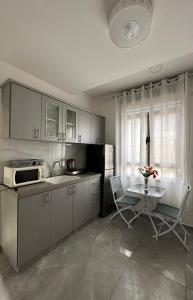 Ha-Yarkon Forty One