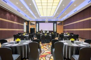InterContinental Jaipur Tonk Road by IHG商务区和/或会议室