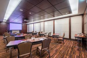 InterContinental Jaipur Tonk Road by IHG商务区和/或会议室
