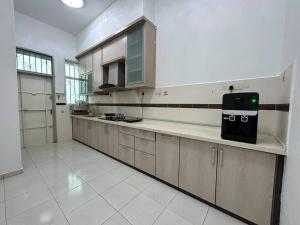 Köök või kööginurk majutusasutuses Cendana House@Juru/Autocity/Bkt Minyak/Batu Kwan/IKEA