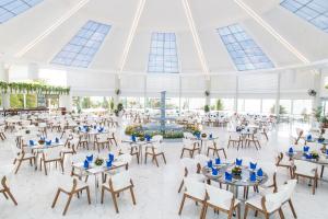 Un restaurant sau alt loc unde se poate mânca la Carmelina Beach Resort Ho Tram