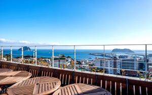 Imagen de la galería de Noblepia Hotel, en Seogwipo 24 fotos más