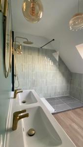 Ένα μπάνιο στο Maison sur le golfe du Morbihan vue mer +56 φωτογραφίες