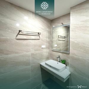 Phòng tắm tại Chuỗi căn hộ Merci Apartment & Homestay - HH Riverside Hai Phong Central