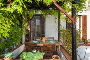Vonkajšia záhrada v ubytovaní Flats4rent Sabotino
