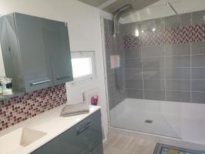 Kúpeľňa v ubytovaní La Villa Michèle, domaine sur les hauteurs de Pézenas