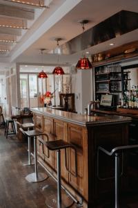 Lounge nebo bar v ubytování Le Lodge Kerisper