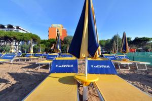 Bazén v ubytování Hotel Oliver nebo v jeho okolí