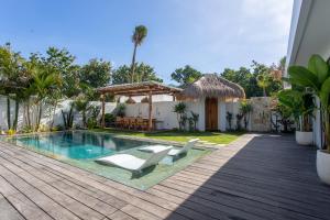 Swimmingpoolen hos eller tæt på The Young Villas - Uluwatu