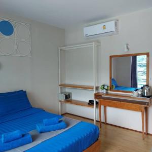 Llit o llits en una habitació de Blue View House Phi Phi