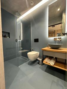 Koupelna v ubytování Azura Ksamil Hotel