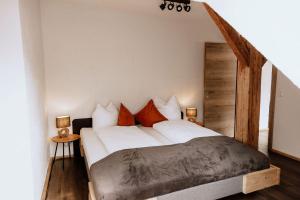 Posteľ alebo postele v izbe v ubytovaní Das Schutzhaus-Bed and Breakfast-Dein Basislager im Salzkammergut