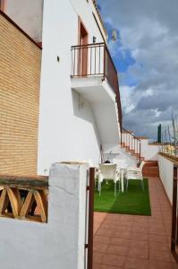 Ein Balkon oder eine Terrasse in der Unterkunft isla mayor resort