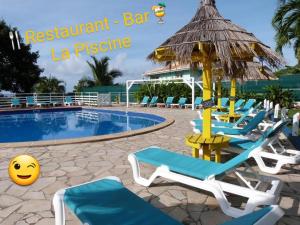 Bassein majutusasutuses L'Odyssée - 3 pièces, piscine et mer, idéalement situé või selle lähedal