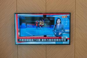 TV a/nebo společenská místnost v ubytování Ipoh Tambun Sunway Onsen Suite 3R2B Maya