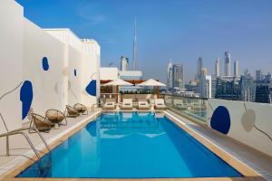 Bazén v ubytování The First Collection Dubai Waterfront nebo v jeho okolí