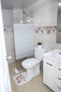 Apartamento BOUTIQUE con encanto en Juan Dolio-Metro Country Club-CON PISCINA, SEGURIDAD PRIVADA, ENERGIA 24-7, CAMPO DE GOLF Y TENIS衛浴