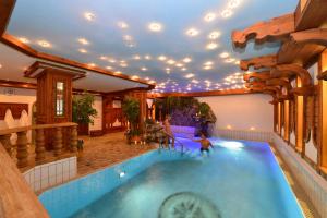 Bazén v ubytovaní Hotel Alpenstüble Appartements alebo v jeho blízkosti