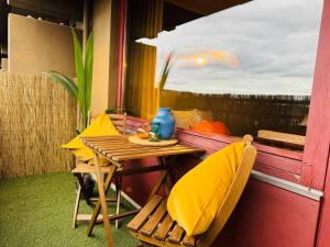 Balkón nebo terasa v ubytování Klassen Stay - Design Studio in 11 Etage - Tolle Aussicht - Sauna, Pool - Netflix