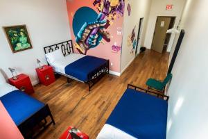 Posezení v ubytování NY Moore Hostel