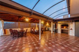 Η κουζίνα ή μικρή κουζίνα στο Villa Marijana ZadarVillas