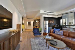2Bedroom Suite with Balcony Shenkin Hotel